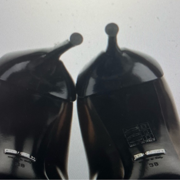 Gucci Leather lace up boots, Metallic and Silver, included box size 8 or IT 38 - Picture 10 of 10